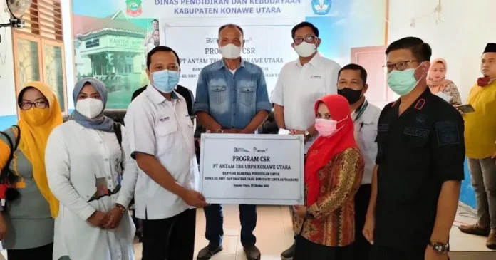 Antam Bagi-bagi Beasiswa untuk 85 Pelajar di Konut Antam Bagi-bagi Beasiswa untuk 85 Pelajar di Konut