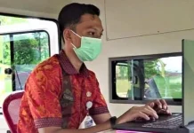 Keliling Kota, Mobil Dilan Mudahkan Masyarakat Kendari Urus Izin Berusaha Keliling Kota, Mobil Dilan Mudahkan Masyarakat Kendari Urus Izin Berusaha