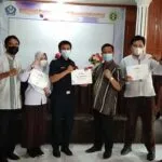 Pelajar SMAN 1 Kendari Raih Juara Satu Lomba Cerdas Cermat Pelajar SMAN 1 Kendari Raih Juara Satu Lomba Cerdas Cermat