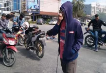 Mahasiswa Soroti Penambangan Pasir Ilegal di Buton Utara Mahasiswa Soroti Penambangan Pasir Ilegal di Buton Utara