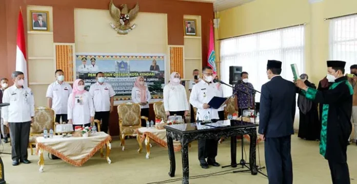 IMG-20211103-WA0040 Agus Salim Resmi Nahkodai Dewan Pengawas Perumda Kota Kendari