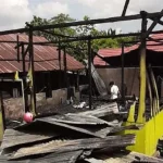 Satu Rumah Warga di Kendari Ludes Terbakar Tadi Pagi Satu Rumah Warga di Kendari Ludes Terbakar Tadi Pagi