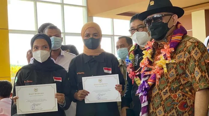 Ketua DPD RI Beri Penghargaan untuk Mubar Atas Capaian Vaksinasi Covid-19
