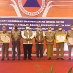 Pemkab Mubar Jadi Salah Satu Daerah Terbaik Tangani Covid-19 Pemkab Mubar Jadi Salah Satu Daerah Terbaik Tangani Covid-19