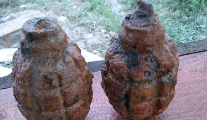 Petani Temukan Dua Granat Aktif di Konsel