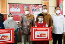Pemkot Kendari Beri Bantuan Kuota 35 GB untuk Pelajar di Kendari Pemkot Kendari Beri Bantuan Kuota 35 GB untuk Pelajar di Kendari