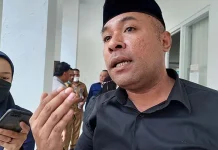 DPRD Kendari Dukung Pelaksanaan PTM 2022 Ketua Komisi III DPRD Kendari LM Rajab Jinik