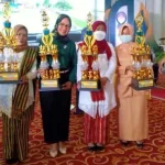 Desa Liya Mawi Juara Umum Lomba 10 Program PKK Desa Liya Mawi Juara Umum Lomba 10 Program PKK