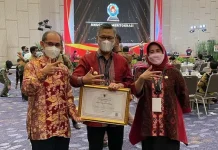 Pemkot Kendari Terima Anugerah Meritokrasi KASN 2021 Pemkot Kendari Terima Anugerah Meritokrasi KASN 2021