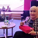 Pegiat Lingkungan Pesisir Asal Konawe Raih Penghargaan dari Kementerian Ulfiah