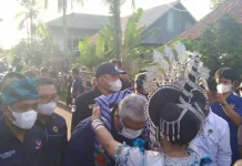 Ali Mazi Resmikan Kantor DPD Nasdem Wakatobi Ali Mazi Resmikan Kantor DPD Nasdem Wakatobi