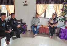 Relawan ASR Kenalkan Andi Sumangerukka Lewat Dialog dengan Warga Relawan ASR Kenalkan Andi Sumangerukka Lewat Dialog dengan Warga