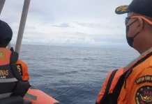 Tim SAR Belum Temukan Tiga Nelayan Buton yang Hilang di Perairan Lasalimu Tim SAR Belum Temukan Tiga Nelayan Buton yang Hilang di Perairan Lasalimu
