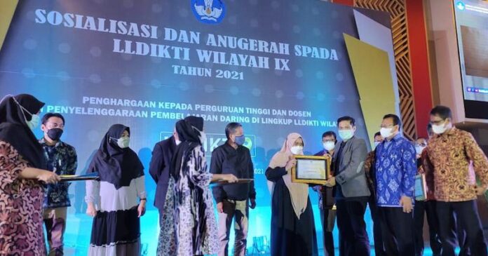 UMW Kendari Raih Dua Penghargaan di Ajang SPADA Award 2021