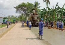 TKA Cina VDNI Tuntaskan Pengerjaan Jalan Beton 1,5 Km dalam Waktu Dua Hari TKA Cina VDNI Tuntaskan Pengerjaan Jalan Beton 1,5 Km dalam Waktu Dua Hari