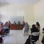 Dosen UHO Latih Guru Biologi Tentang Penulisan Karya Ilmiah Dosen UHO Latih Guru Biologi Tentang Penulisan Karya Ilmiah