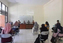 Dosen UHO Latih Guru Biologi Tentang Penulisan Karya Ilmiah Dosen UHO Latih Guru Biologi Tentang Penulisan Karya Ilmiah