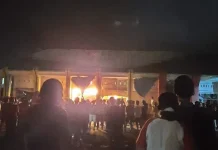 Kebakaran di Pasar Baruga Kendari Hanguskan Empat Kios Kebakaran di Pasar Baruga Kendari Hanguskan Empat Kios