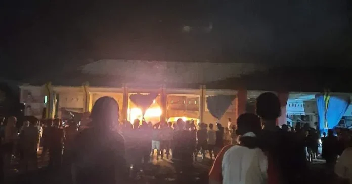 Kebakaran di Pasar Baruga Kendari Hanguskan Empat Kios