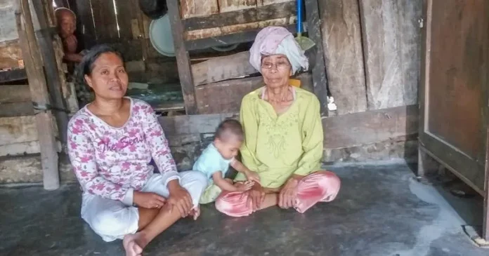 Bertahan di Kampung Lagundi: Kisah Penyintas Kerusuhan Ambon Bertahan di Kampung Lagundi: Kisah Penyintas Kerusuhan Ambon