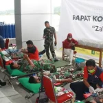 PMI dan Baznas Gelar Donor Darah di Masjid Teluk Kendari PMI dan Baznas Gelar Donor Darah di Masjid Teluk Kendari