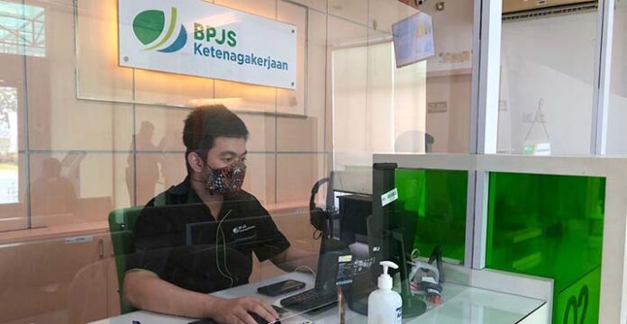 Kepala BPJAMSOSTEK Sultra Minarni Lukman