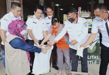 Sidak Swalayan, Pemkab Konawe Temukan Produk Kedaluwarsa Sidak Swalayan, Pemkab Konawe Temukan Produk Kedaluwarsa