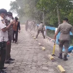 Pemkot Kendari Bongkar Bangunan Warkop Haji Anto yang Langgar Tata Ruang Pemkot Kendari Bongkar Bangunan Warkop Haji Anto yang Langgar Tata Ruang
