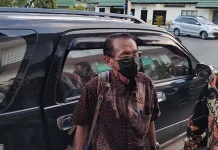 Kadis ESDM Sultra Penuhi Panggilan Penyidik Kejati Kadis ESDM Sultra Penuhi Panggilan Penyidik Kejati