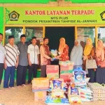 IAIN Kendari Bagi-bagi Sembako di Hari Amal Bakti ke-76 IAIN Kendari Bagi-bagi Sembako di Hari Amal Bakti ke-76