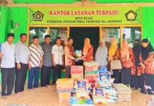 IAIN Kendari Bagi-bagi Sembako di Hari Amal Bakti ke-76 IAIN Kendari Bagi-bagi Sembako di Hari Amal Bakti ke-76