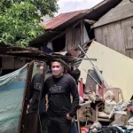 Relawan ASR Kendari Beri Santunan ke Keluarga yang Tinggal di Gubuk Relawan ASR Kendari Beri Santunan ke Keluarga yang Tinggal di Gubuk