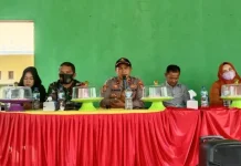 Polsek dan Camat Onembute Gencar Sosialisasi Vaksinasi Anak Polsek dan Camat Onembute Gencar Sosialisasi Vaksinasi Anak