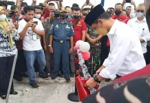 Bupati Wakatobi Resmi Luncurkan Kapal Murah KM Cantika Lestari 8F Bupati Wakatobi Resmi Luncurkan Kapal Murah KM Cantika Lestari 8F