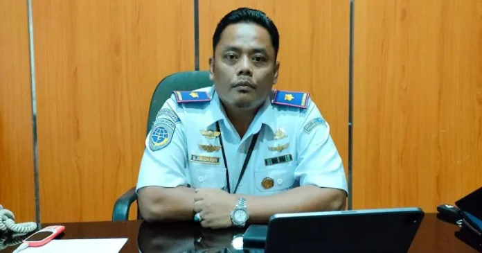 Kepala Bandara Sugimanuru Mubar M. Khusnudin