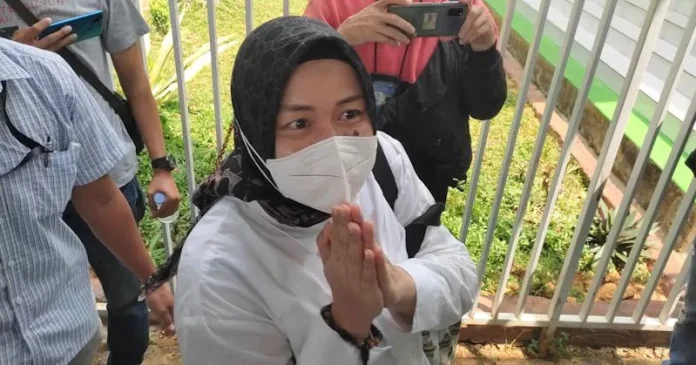 Bupati Koltim Nonaktif Jalani Sidang Perdana di PN Kendari