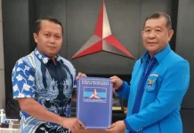 Dalle Effendi Dapat Rekomendasi Demokrat untuk Jadi Wakil Bupati Koltim Dalle Effendi Dapat Rekomendasi Demokrat untuk Jadi Wakil Bupati Koltim