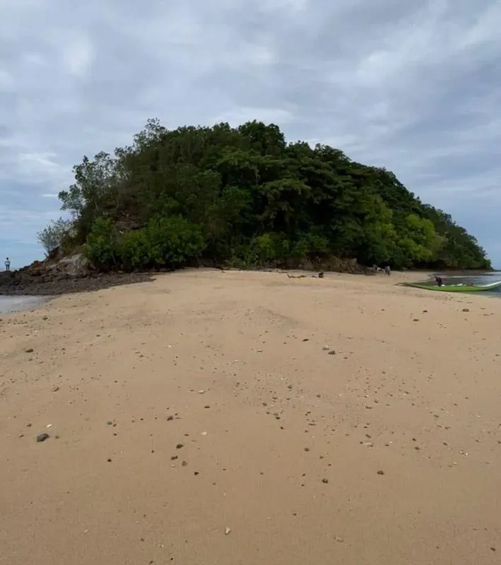 Pulau Pisang, Keindahan Wisata Bahari Kecamatan Wolo Kolaka