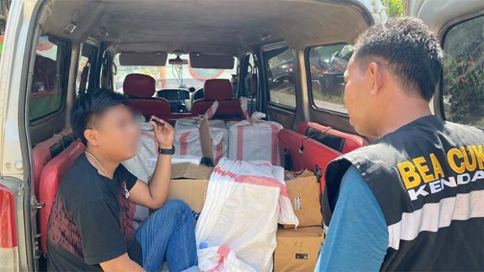 941 Ribu Batang Rokok Ilegal di Kolaka Diamankan