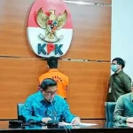 Kepala DLH Muna Tersangka Kasus Suap Dana PEN Koltim, Ini Perannya Kepala DLH Muna Tersangka Kasus Suap Dana PEN Koltim, Ini Perannya