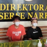 Demi Bayar Kos, Sepasang Kekasih Jadi Pengedar Sabu di Kendari Demi Bayar Kos, Sepasang Kekasih Jadi Pengedar Sabu di Kendari