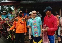 Warga Koltim yang Hilang Usai Memetik Merica Ditemukan dalam Kondisi Lemas Warga Koltim yang Hilang Usai Memetik Merica Ditemukan dalam Kondisi Lemas