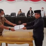 Pemkab Konawe Serahkan Dua Raperda ke DPRD Pemkab Konawe Serahkan Dua Raperda ke DPRD