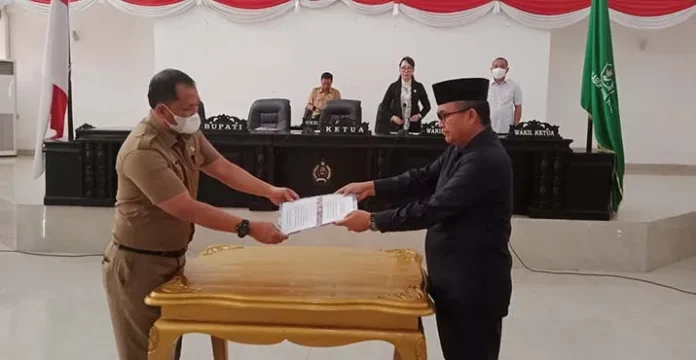 IMG-20220214-WA0019 Pemkab Konawe Serahkan Dua Raperda ke DPRD