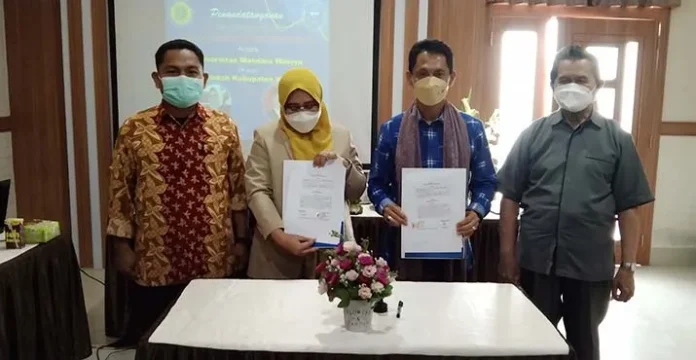 Pemda Wakatobi Kerja Sama dengan Universitas Mandala Waluya
