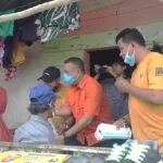 AJP Beri Bantuan Sembako kepada Warga Terdampak Covid-19 di Kelurahan Bungkutoko AJP Beri Bantuan Sembako kepada Warga Terdampak Covid-19 di Kelurahan Bungkutoko