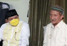 Berkunjung ke Ponpes Bumi Shalawat, Ini yang Dibahas Airlangga Hartato dan KH Ali Masyhuri Berkunjung ke Ponpes Bumi Shalawat, Ini yang Dibahas Airlangga Hartato dan KH Ali Masyhuri
