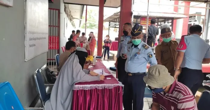 Lapas Kelas II A Kendari Gelar Vaksinasi Booster untuk Pegawainya