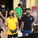 Dapat Keuntungan Rp10 Juta, Dua Pria Ini Rela Jadi Kurir Narkoba Dapat Keuntungan Rp10 Juta, Dua Pria Ini Rela Jadi Kurir Narkoba