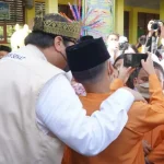 Menko Airlangga Tinjau Vaksinasi Anak di Pekanbaru Menko Airlangga Tinjau Vaksinasi Anak di Pekanbaru